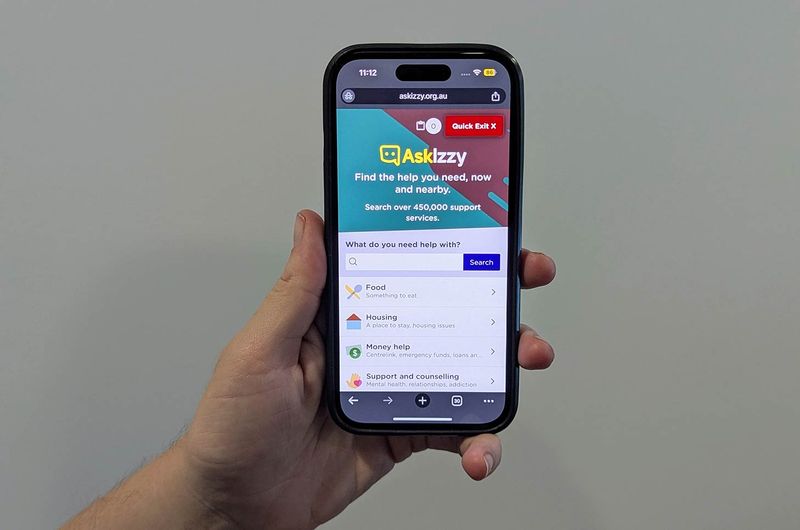 AskIzzy product management